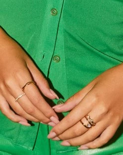 Kendra Scott Andi Band Ring In Gold -Demi-Fine Jewelry Shop Kendra Scott Andi Band Ring Gold 00 1