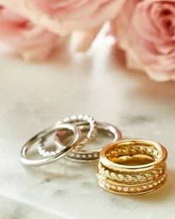 Kendra Scott Arya Silver Ring Set In White Pearl -Demi-Fine Jewelry Shop Kendra Scott Arya Ring Set Rhodium 01