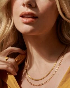 Kendra Scott Davis Signet Ring In 18k Gold Vermeil 9 Kendra Scott Davis Signet Ring In 18k Gold Vermeil -Demi-Fine Jewelry Shop Kendra Scott Davis Signet Ring Gold Vermeil 00