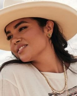 Kendra Scott Dryden Vintage Gold Stud Earrings In Variegated Turquoise Magnesite 6 Kendra Scott Dryden Vintage Gold Stud Earrings In Variegated Turquoise Magnesite -Demi-Fine Jewelry Shop Kendra Scott Dryden Stud Earring Variegated Turquoise Magnesite Gold 01