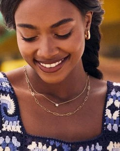 Kendra Scott Ellen Wide Huggie Earrings In 18k Gold Vermeil -Demi-Fine Jewelry Shop Kendra Scott Ellen Wide Huggie Earring Gold Vermeil 00