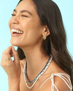 Kendra Scott Ember Gold Strand Necklace In White Howlite 11 Kendra Scott Ember Gold Strand Necklace In White Howlite -Demi-Fine Jewelry Shop Kendra Scott Ember Strand Necklace White Howlite Gold 01 1