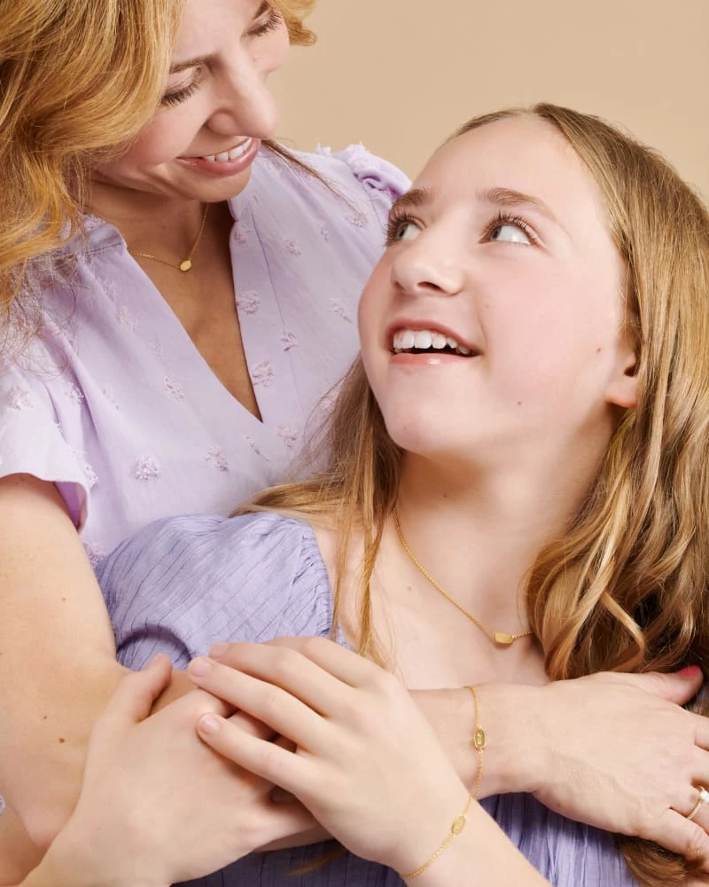 Kendra Scott Mommy & Me Adult Fern Short Pendant Necklace In 18k Gold Vermeil 3 Kendra Scott Mommy & Me Adult Fern Short Pendant Necklace In 18k Gold Vermeil - Image 3