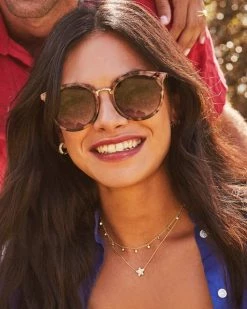 Kendra Scott Jae Gold Star Small Short Pendant Necklace In Ivory Mother-of-Pearl 5 Kendra Scott Jae Gold Star Small Short Pendant Necklace In Ivory Mother-of-Pearl -Demi-Fine Jewelry Shop Kendra Scott Jae Star Small Pendant Necklace Ivory Mop Gold 00