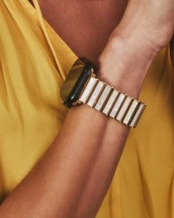 Kendra Scott Leanor Gold Tone Stainless Steel Watch Band In Ivory Mother-of-Pearl -Demi-Fine Jewelry Shop Kendra Scott Leanor Apple Band Ivory Mop Gold 00