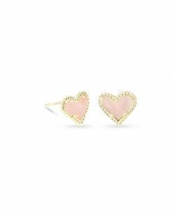 Kendra Scott Ari Heart Gold Stud Earrings In Rose Quartz -Demi-Fine Jewelry Shop kendra scott ari heart earring rose quartz 01 lg